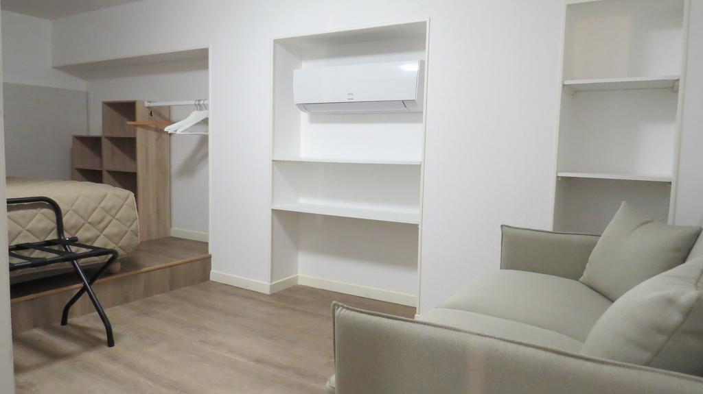 נבר Hotel De Cleves מראה חיצוני תמונה