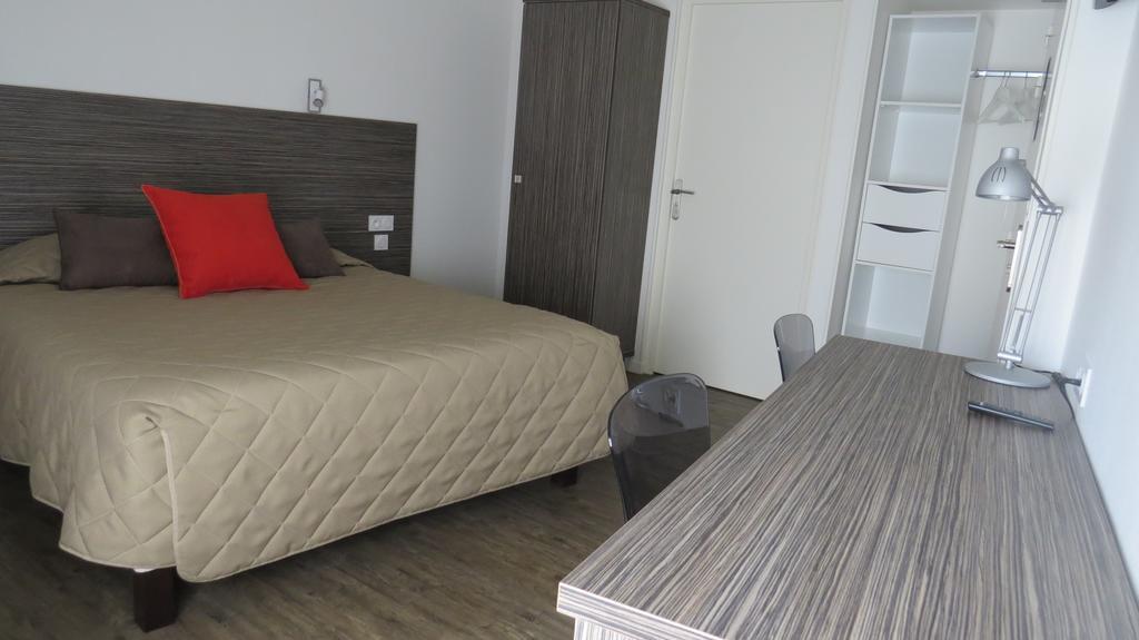נבר Hotel De Cleves מראה חיצוני תמונה